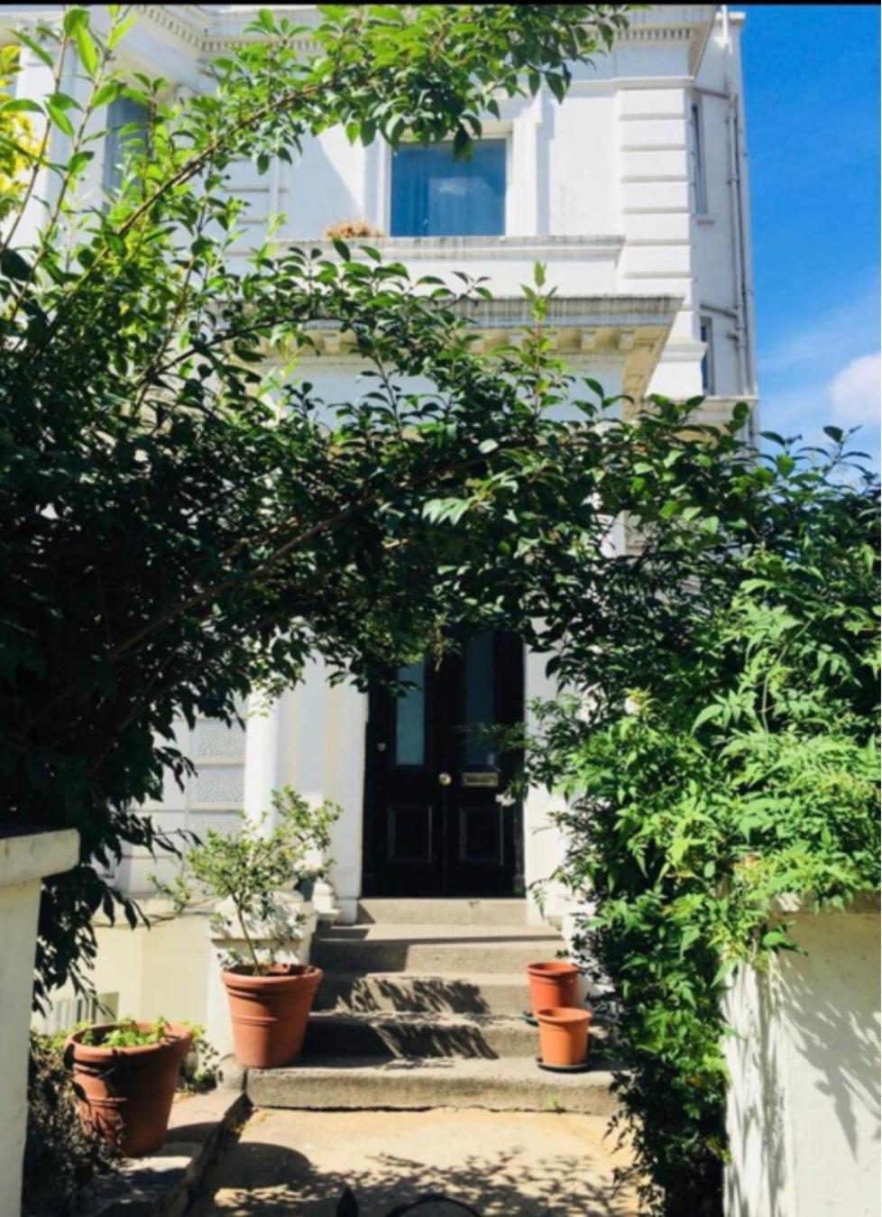 Fabulous In The Heart Of Kensington Apartament Londra
